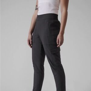 Athleta Chelsea Lined Cargo Pant 8T